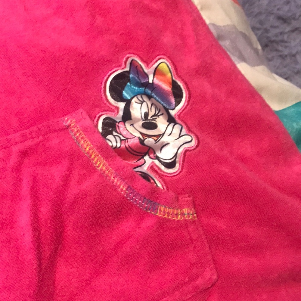Minnie Mouse towel shawl